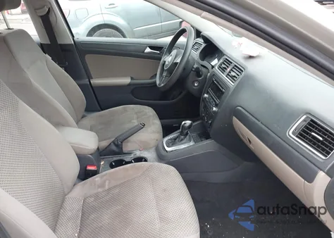 2014 Volkswagen Jetta 2.0L S from USA, damaged, VIN 3VW2K7AJ9EM255220